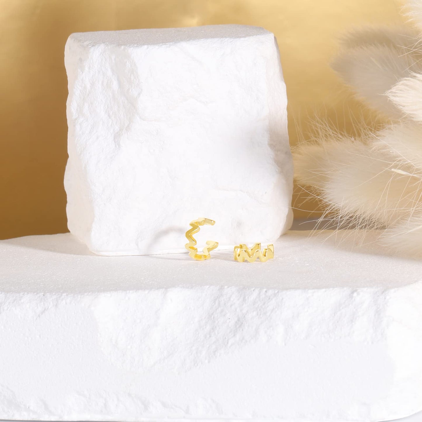 18K Gold Wave Ear Cuff Earrings