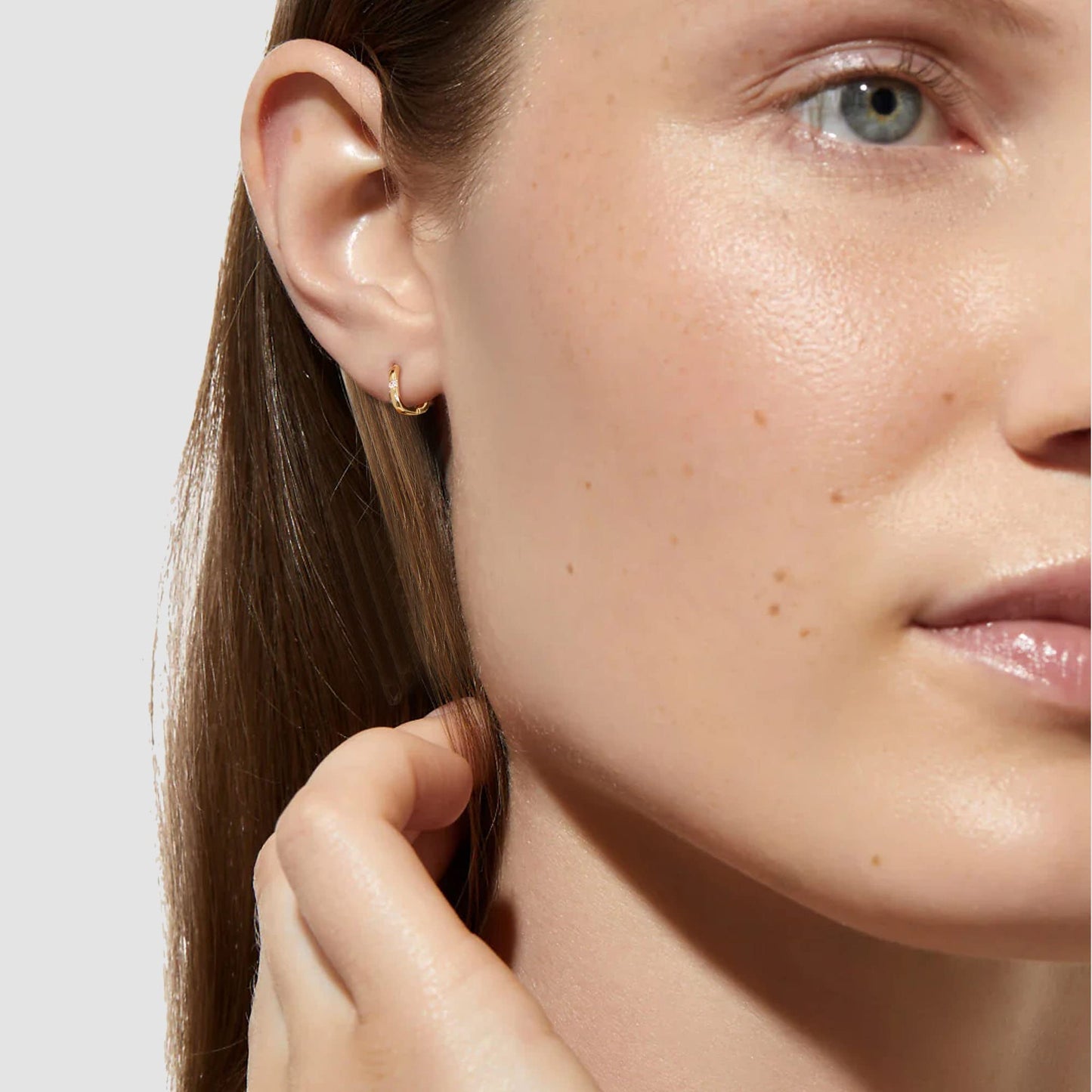 18K Gold Square Huggie Earrings