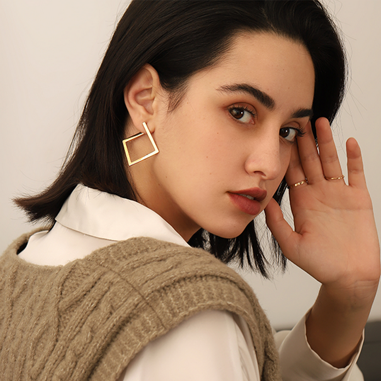 Square Hoop Earrings-18K Gold
