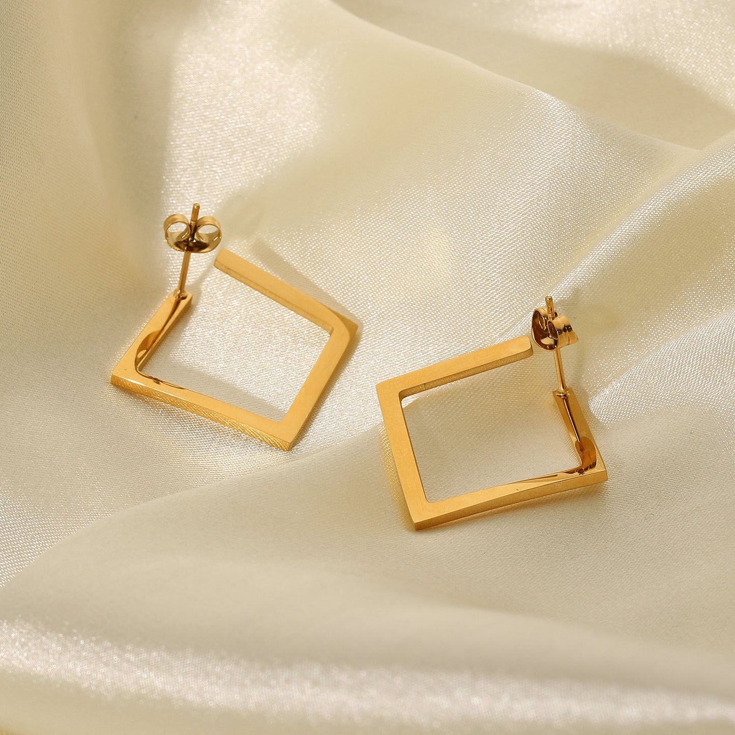Square Hoop Earrings-18K Gold