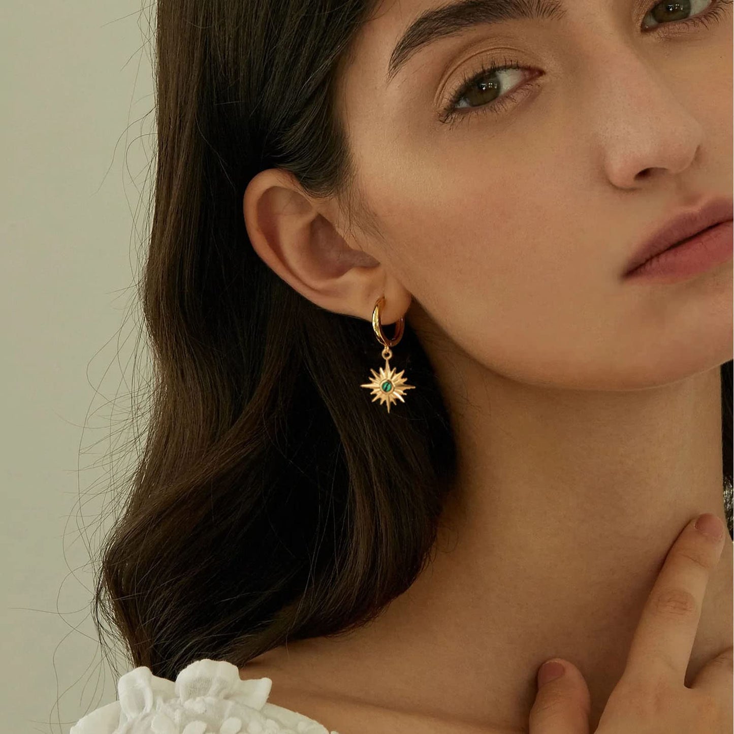 18K Green Sunburst Dangle Hoop Earrings