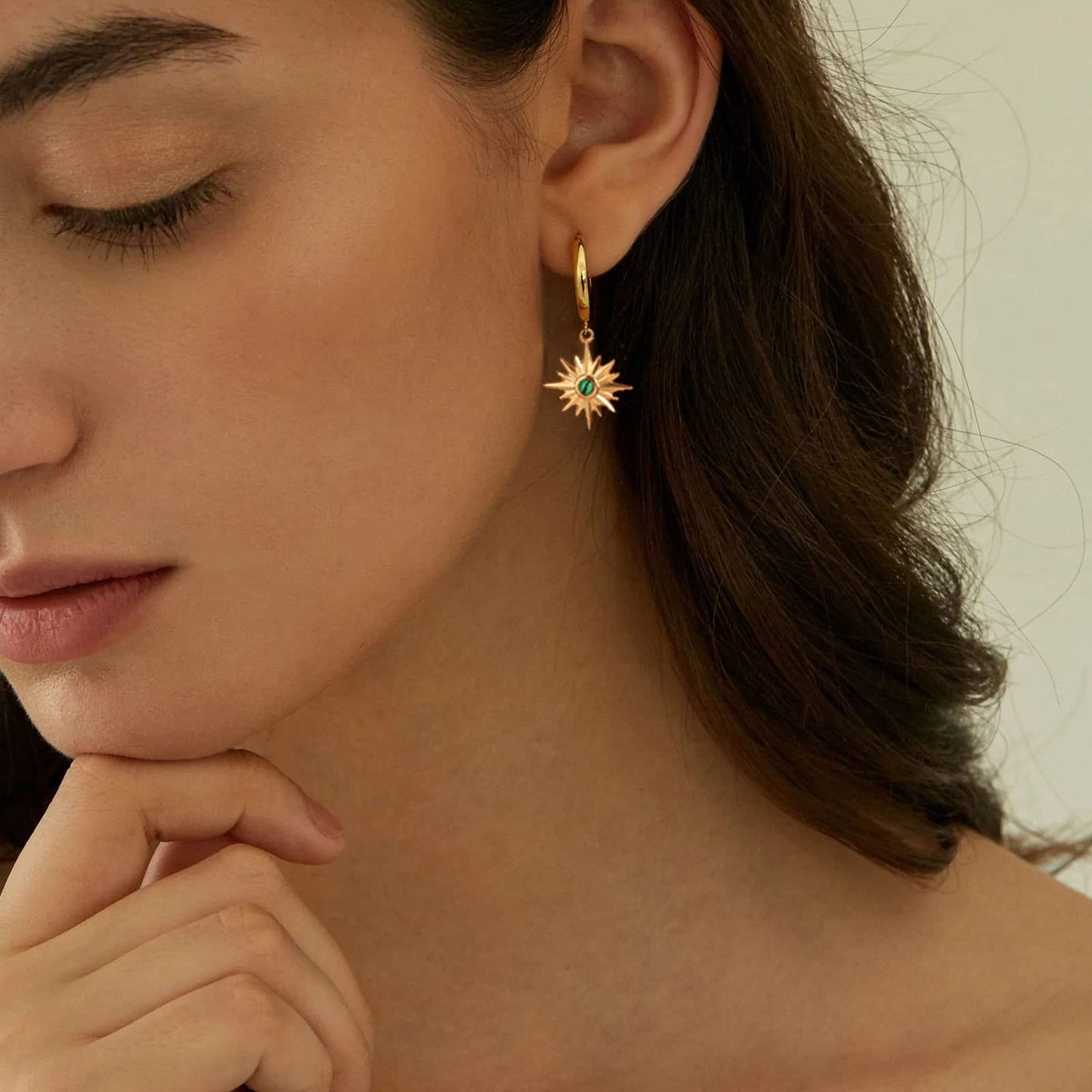 18K Green Sunburst Dangle Hoop Earrings
